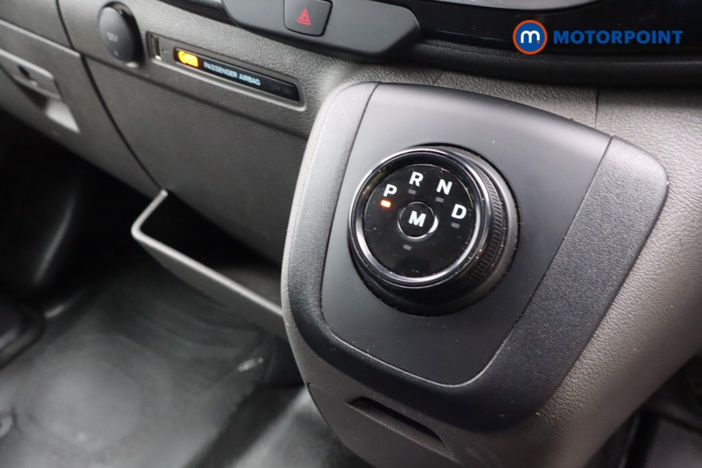 Ford Transit Limited Automatic Diesel Medium Roof Van - Stock Number (1611981) - 16th supplementary image