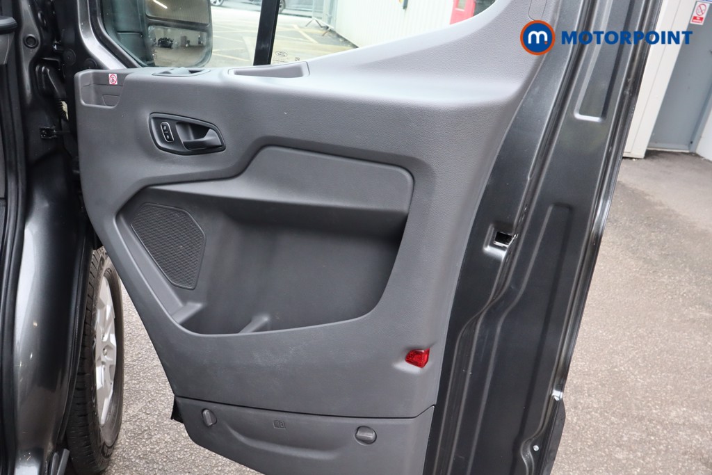 Ford Transit Limited Automatic Diesel Medium Roof Van - Stock Number (1611981) - 21st supplementary image