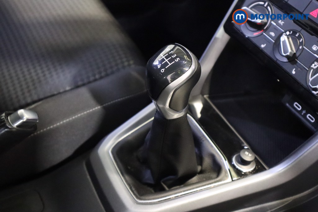 Volkswagen T-Cross Active Manual Petrol SUV - Stock Number (1612773) - 5th supplementary image