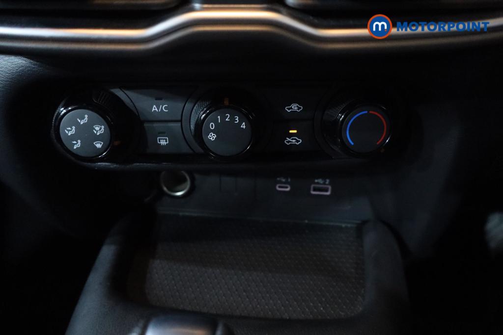 Nissan Juke Acenta Premium Automatic Petrol SUV - Stock Number (1612854) - 3rd supplementary image