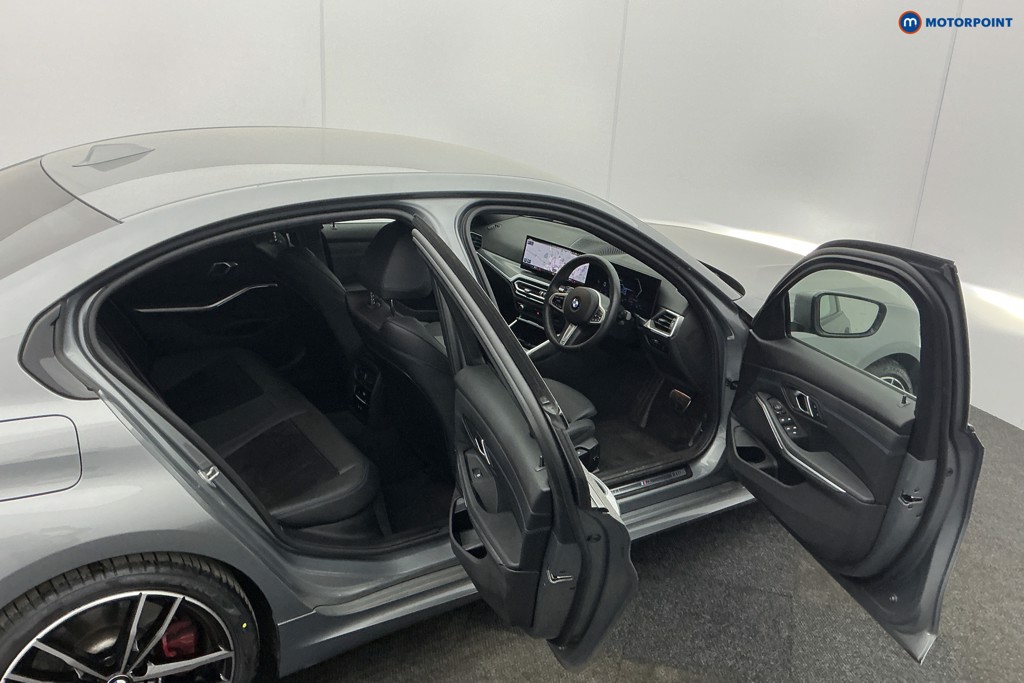 BMW 3 Series M Sport Automatic Petrol Saloon - Stock Number (1615032) - 5th supplementary image