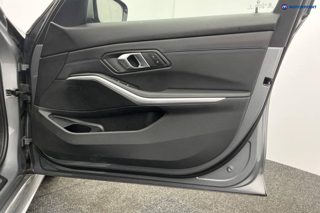 BMW 3 Series M Sport Automatic Petrol Saloon - Stock Number (1615032) - 25th supplementary image