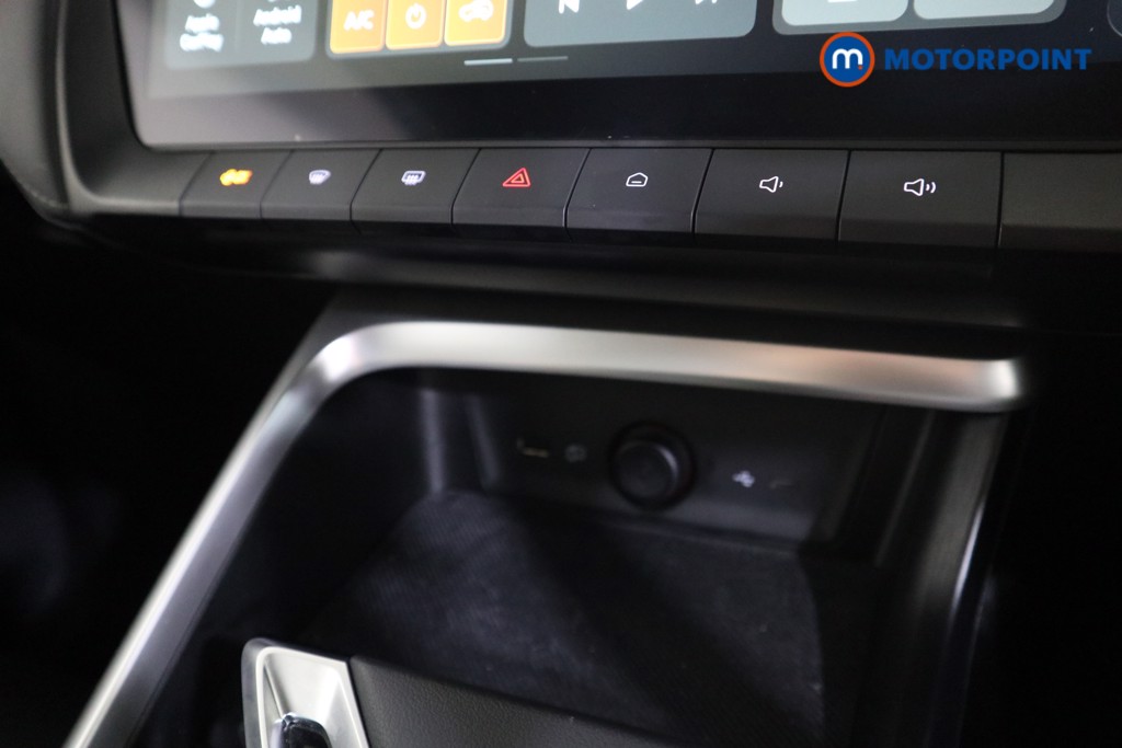 Mg Motor Uk ZS Trophy Automatic Petrol-Electric Hybrid SUV - Stock Number (1617146) - 7th supplementary image