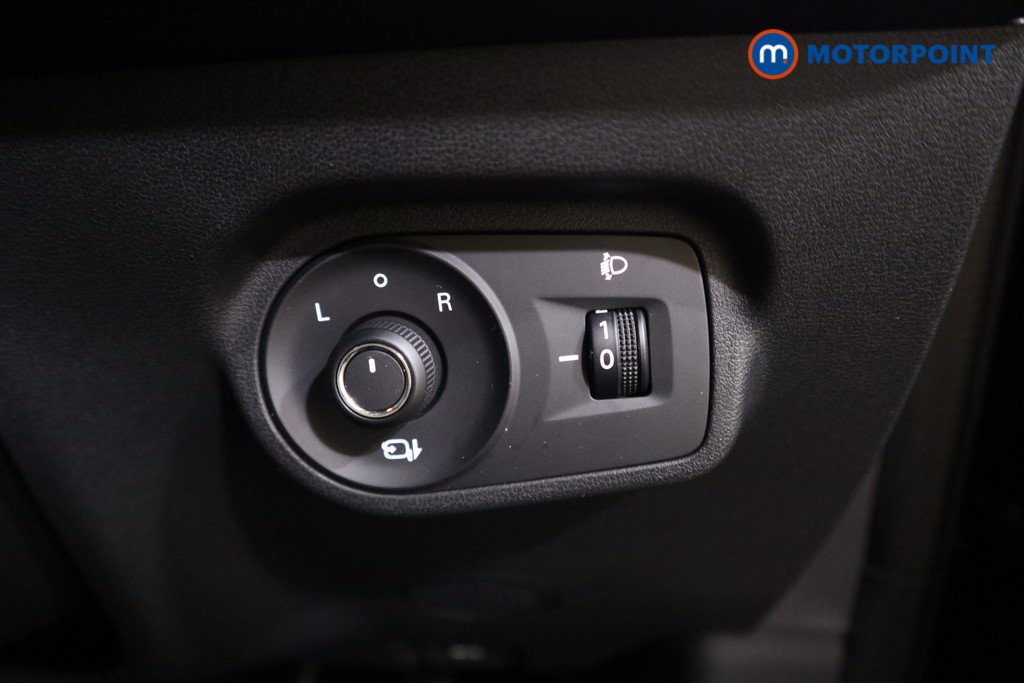 Mg Motor Uk ZS Trophy Automatic Petrol-Electric Hybrid SUV - Stock Number (1617561) - 13th supplementary image