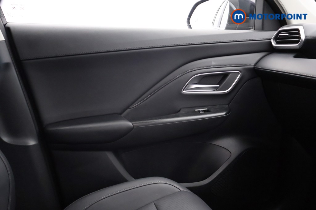 Mg Motor Uk ZS Trophy Automatic Petrol-Electric Hybrid SUV - Stock Number (1617663) - 7th supplementary image