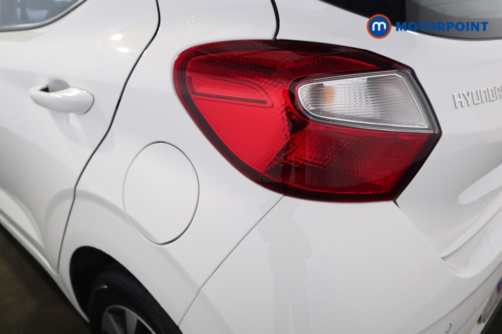 Hyundai I10 Advance Automatic Petrol Hatchback - Stock Number (1618040) - 31st supplementary image