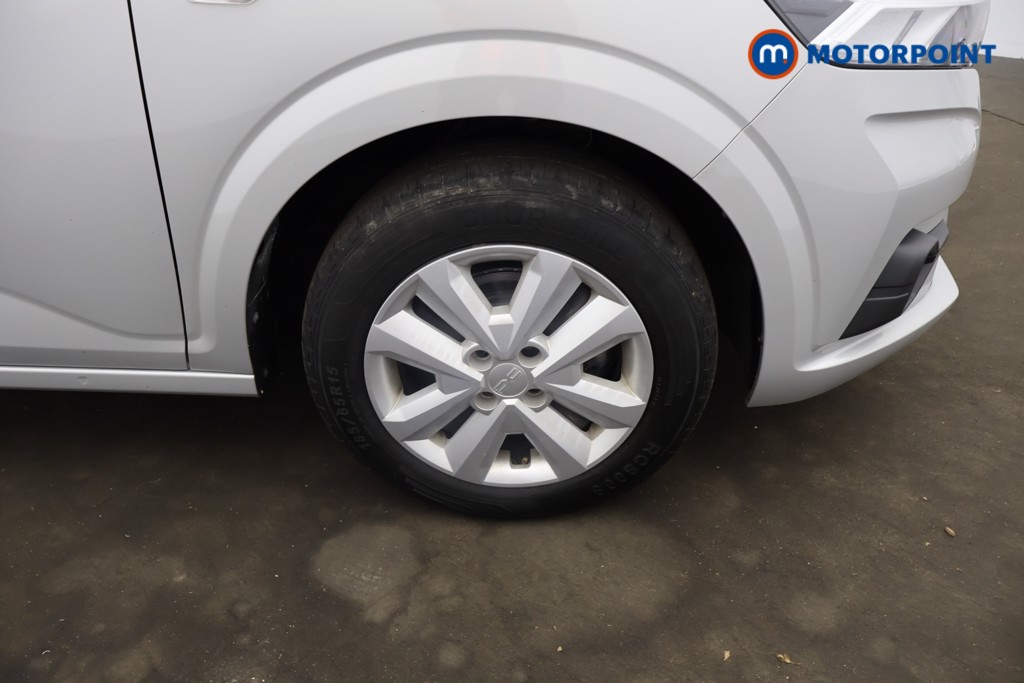 Dacia Sandero Expression Manual Petrol Hatchback - Stock Number (1619094) - 12th supplementary image