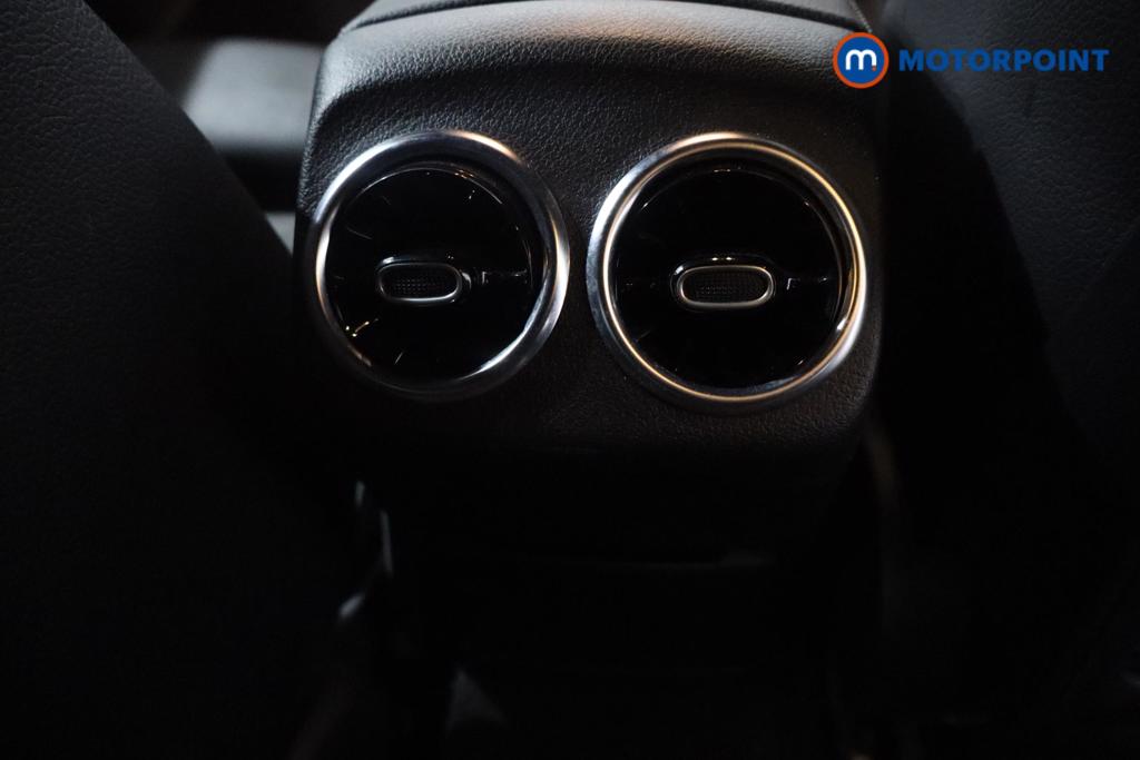 Mercedes-Benz CLA Amg Line Automatic Petrol Estate - Stock Number (1619722) - 15th supplementary image