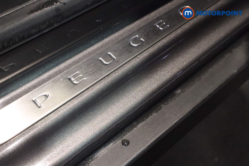 Peugeot 2008 Gt Line Manual Petrol SUV - Stock Number (1622659) - 14th supplementary image