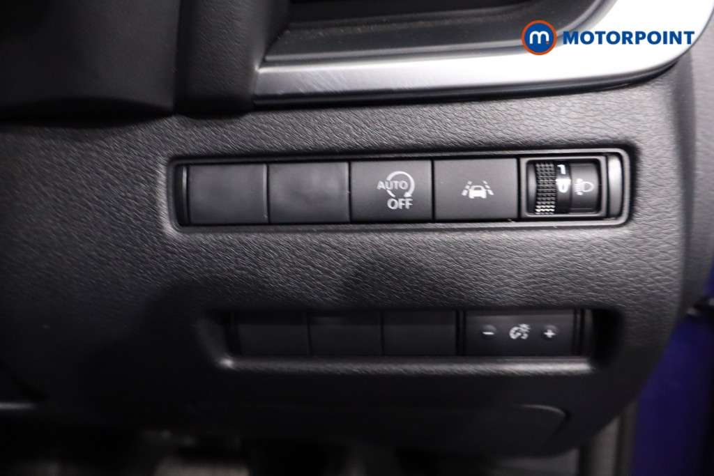 Nissan Qashqai Acenta Premium Automatic Petrol SUV - Stock Number (1623193) - 17th supplementary image