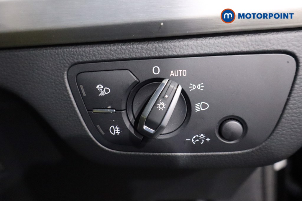 Audi Q5 S Line Automatic Petrol Plug-In Hybrid SUV - Stock Number (1623529) - 17th supplementary image