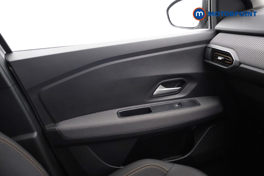 Dacia Sandero Stepway Expression Manual Petrol Hatchback - Stock Number (1610235) - 11th supplementary image