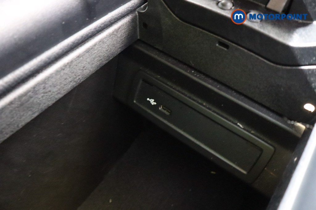 Mercedes-Benz CLA Amg Line Automatic Petrol Coupe - Stock Number (1611894) - 19th supplementary image