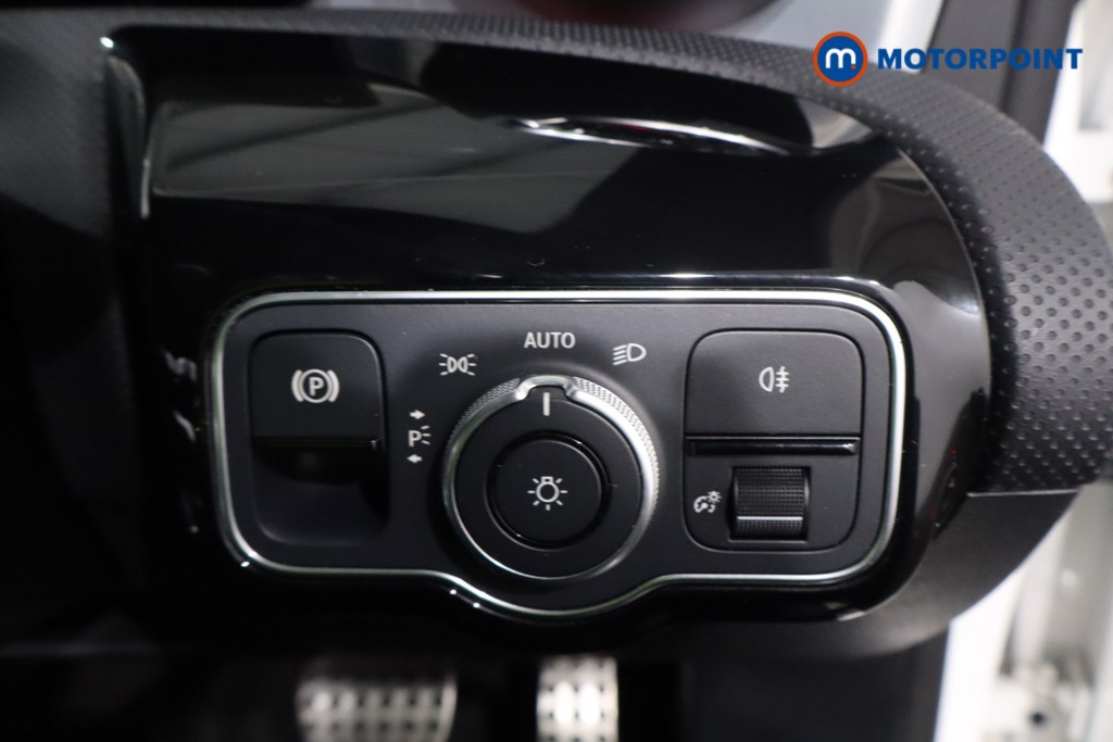 Mercedes-Benz CLA Amg Line Automatic Petrol Coupe - Stock Number (1611894) - 21st supplementary image