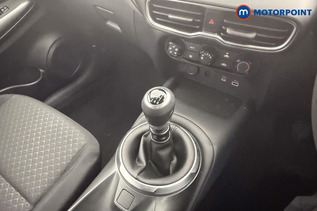 Nissan Juke Acenta Premium Manual Petrol SUV - Stock Number (1616735) - 4th supplementary image