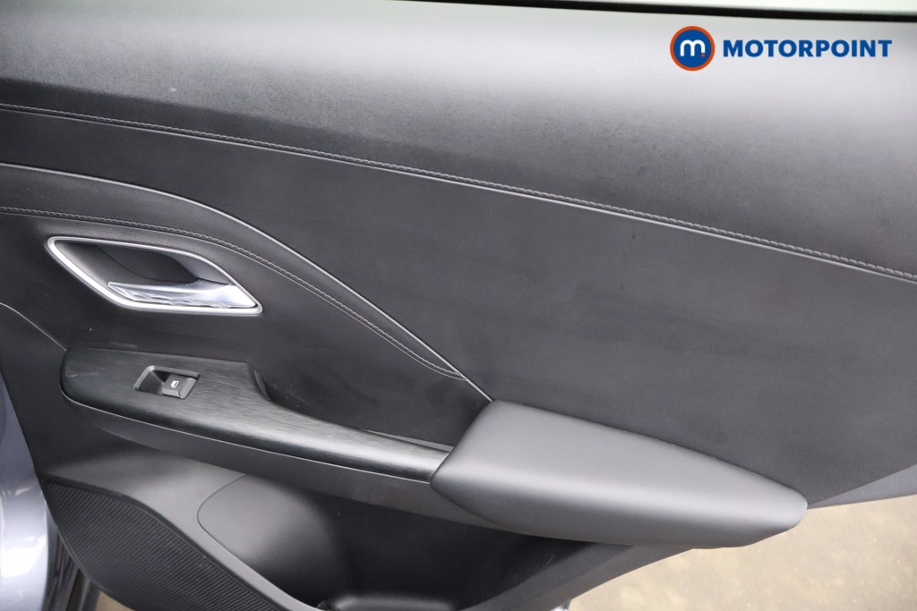 Mg Motor Uk ZS Trophy Automatic Petrol-Electric Hybrid SUV - Stock Number (1618377) - 16th supplementary image