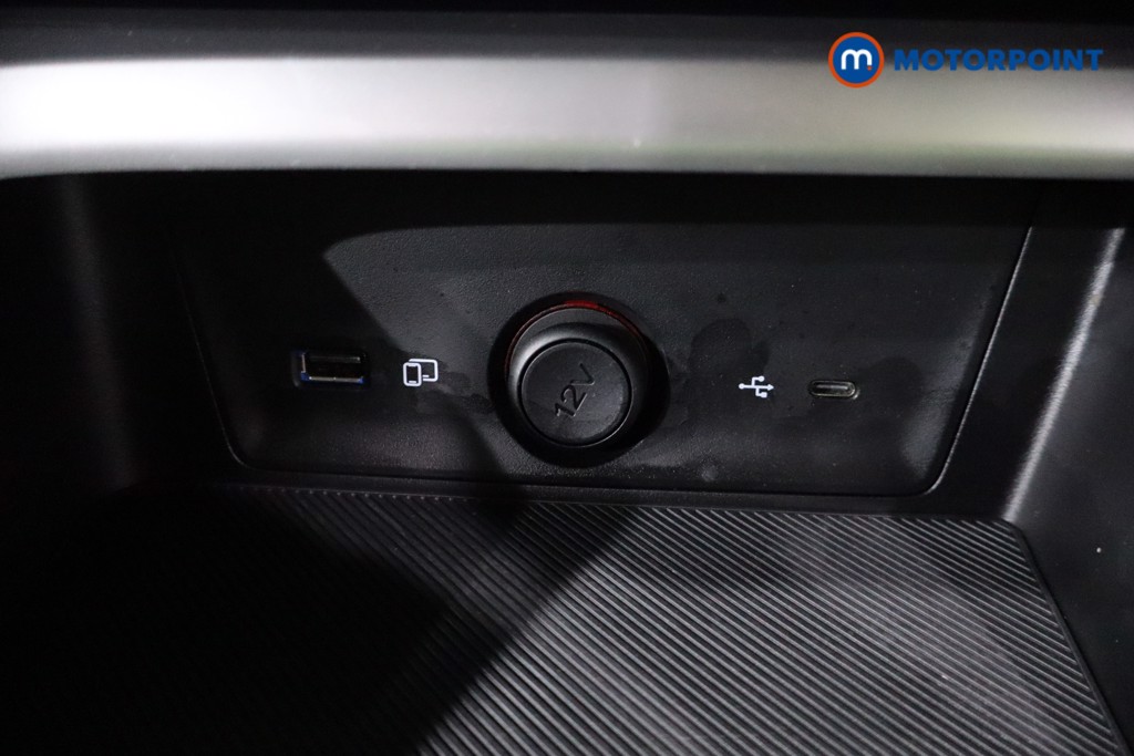 Mg Motor Uk ZS Trophy Automatic Petrol-Electric Hybrid SUV - Stock Number (1618396) - 16th supplementary image