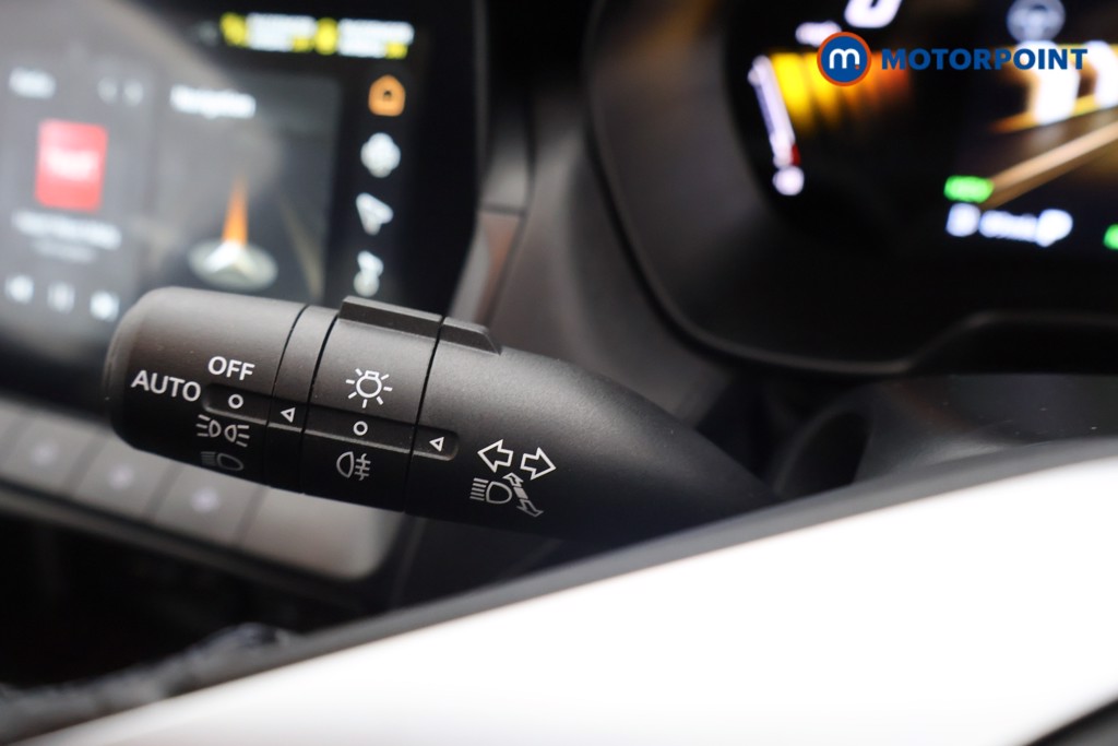 Mg Motor Uk ZS Trophy Automatic Petrol-Electric Hybrid SUV - Stock Number (1618409) - 5th supplementary image