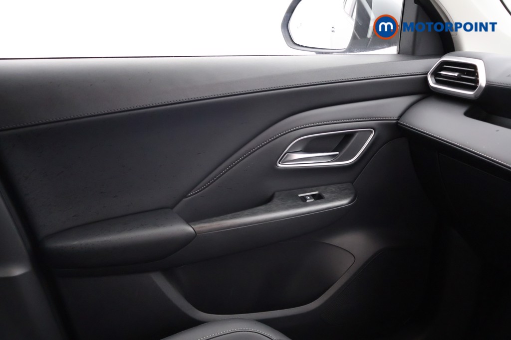 Mg Motor Uk ZS Trophy Automatic Petrol-Electric Hybrid SUV - Stock Number (1618409) - 10th supplementary image