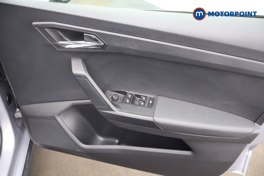 Seat Arona Se Technology Manual Petrol SUV - Stock Number (1619099) - 12th supplementary image