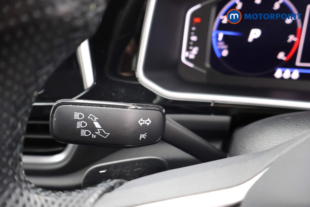 Volkswagen T-Roc R-Line Automatic Petrol SUV - Stock Number (1619757) - 5th supplementary image