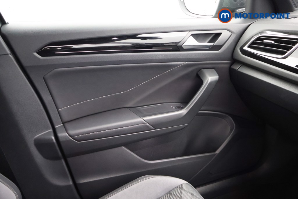 Volkswagen T-Roc R-Line Automatic Petrol SUV - Stock Number (1619757) - 10th supplementary image