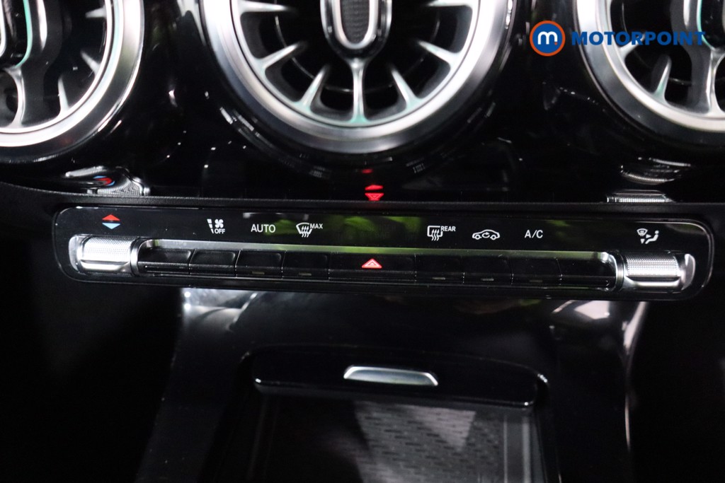 Mercedes-Benz A Class Amg Line Automatic Diesel Hatchback - Stock Number (1620906) - 17th supplementary image