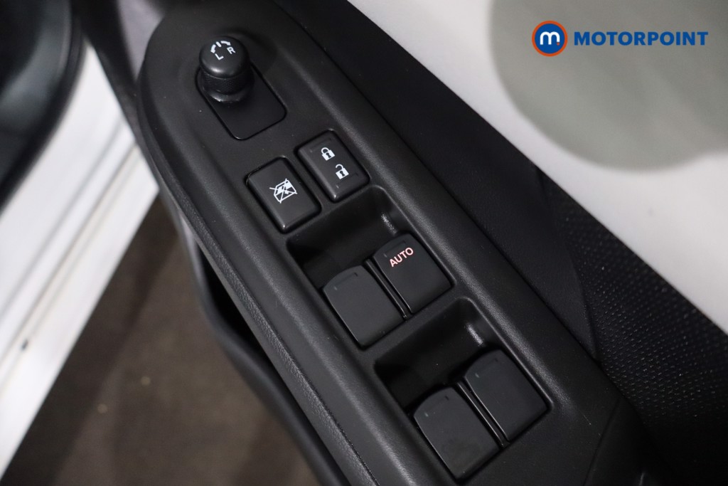 Suzuki Swift Motion Manual Petrol Hatchback - Stock Number (1621399) - 23rd supplementary image