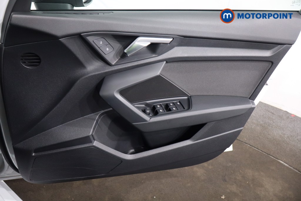 Audi A3 Technik Manual Petrol Hatchback - Stock Number (1621750) - 24th supplementary image