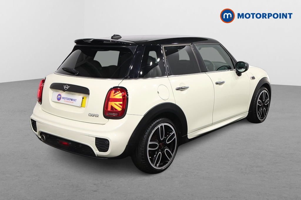 Mini Hatchback Cooper Sport Manual Petrol Hatchback - Stock Number (1622320) - Drivers side rear corner