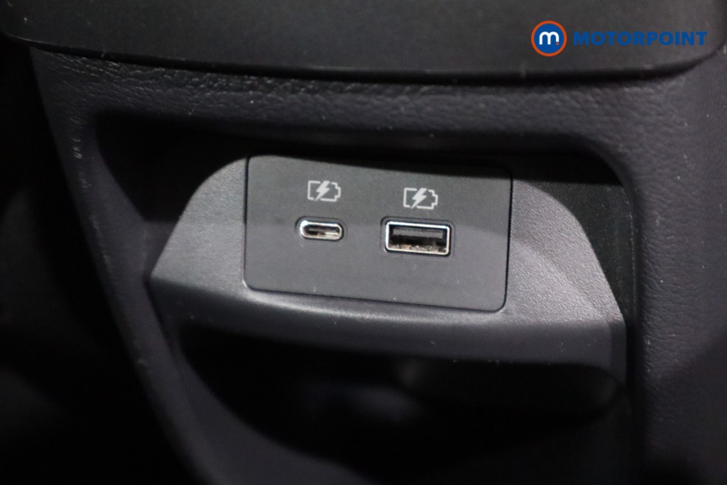 Nissan Juke Acenta Premium Manual Petrol SUV - Stock Number (1623161) - 13th supplementary image