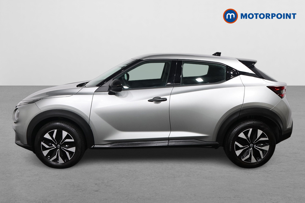 Nissan Juke Acenta Premium Manual Petrol SUV - Stock Number (1623161) - Passenger side