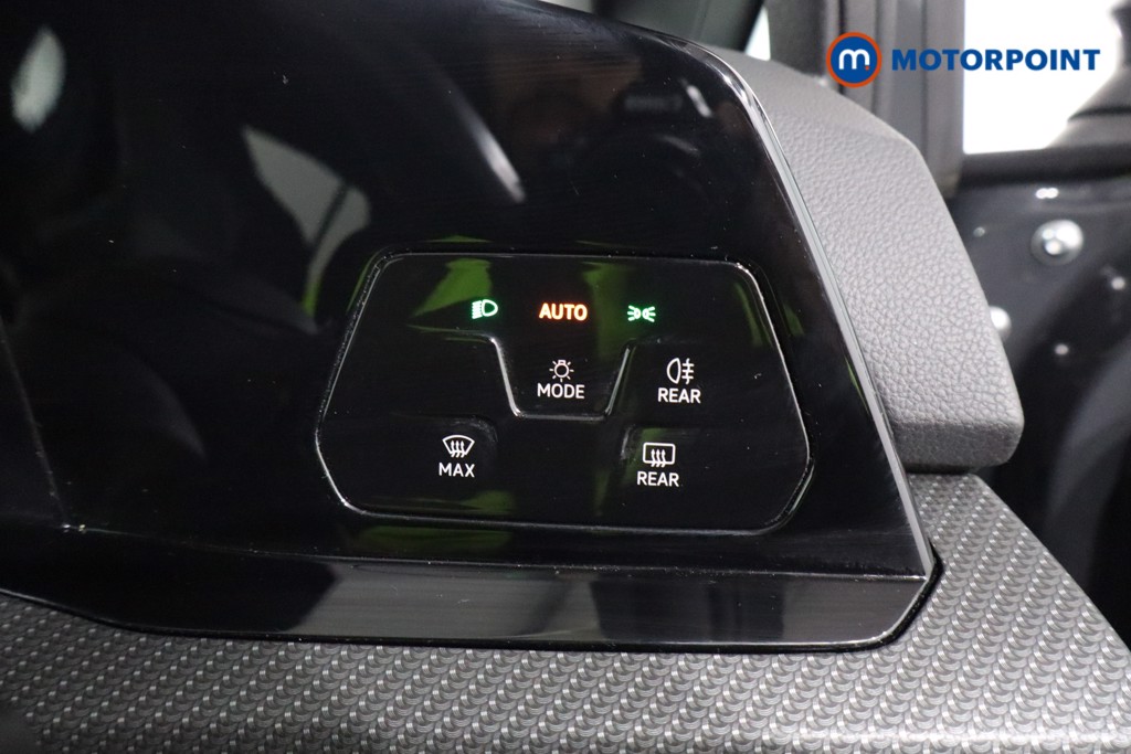 Volkswagen Golf R-Line Manual Petrol Hatchback - Stock Number (1623526) - 24th supplementary image