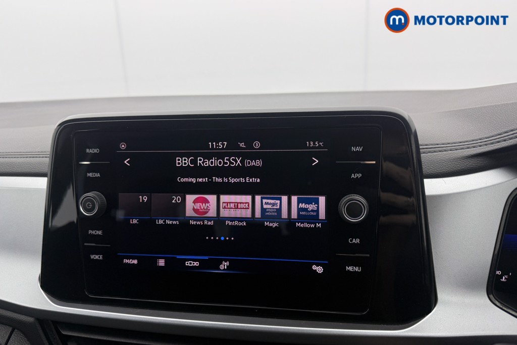 Volkswagen T-Roc Life Automatic Petrol SUV - Stock Number (1605569) - 2nd supplementary image