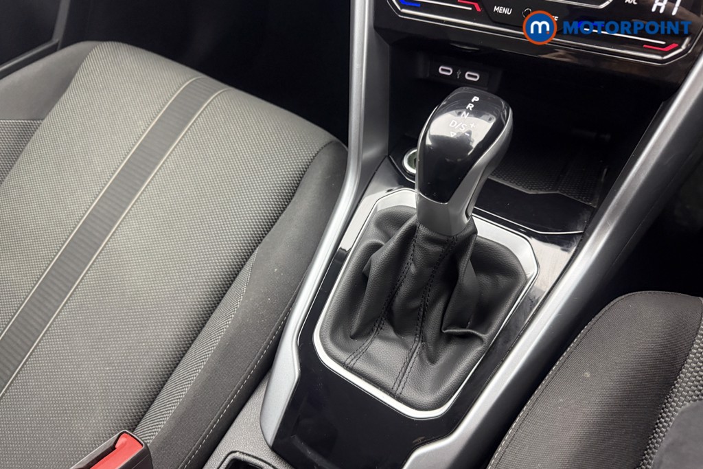 Volkswagen T-Roc Life Automatic Petrol SUV - Stock Number (1605569) - 4th supplementary image