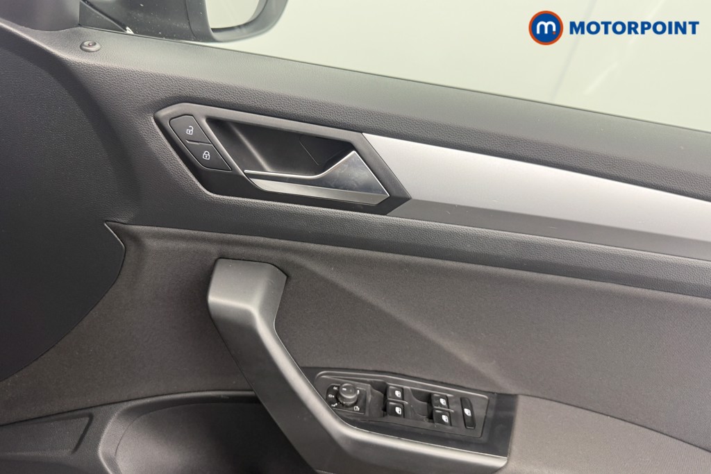 Volkswagen T-Roc Life Automatic Petrol SUV - Stock Number (1605569) - 9th supplementary image