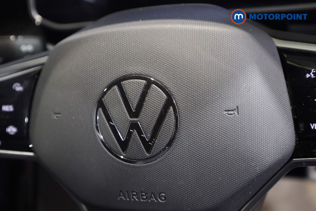 Volkswagen T-Roc R-Line Manual Petrol SUV - Stock Number (1612813) - 14th supplementary image