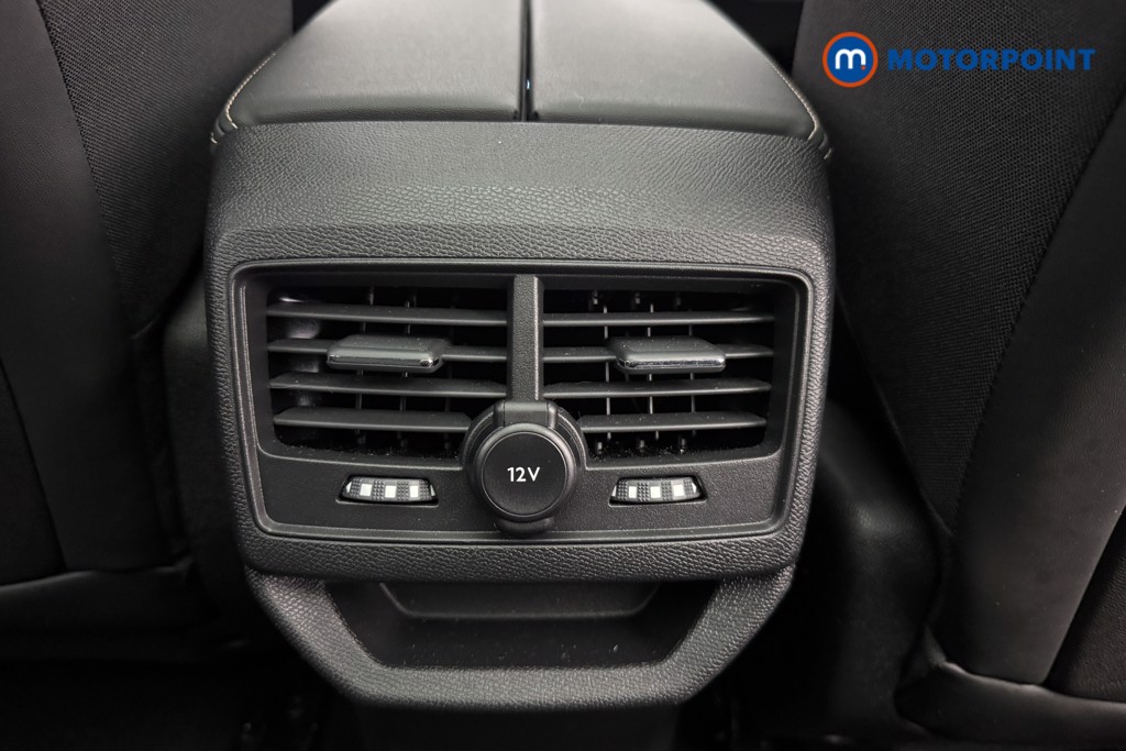 Peugeot 3008 GT Automatic Diesel SUV - Stock Number (1613591) - 22nd supplementary image