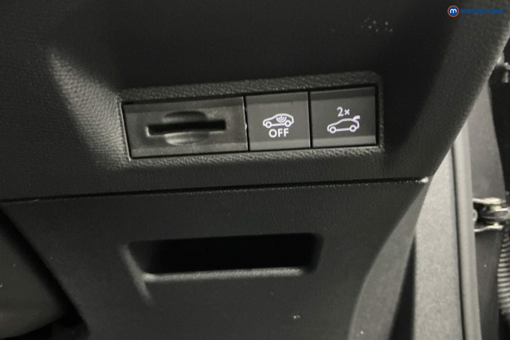 Peugeot 5008 GT Automatic Petrol SUV - Stock Number (1613685) - 28th supplementary image