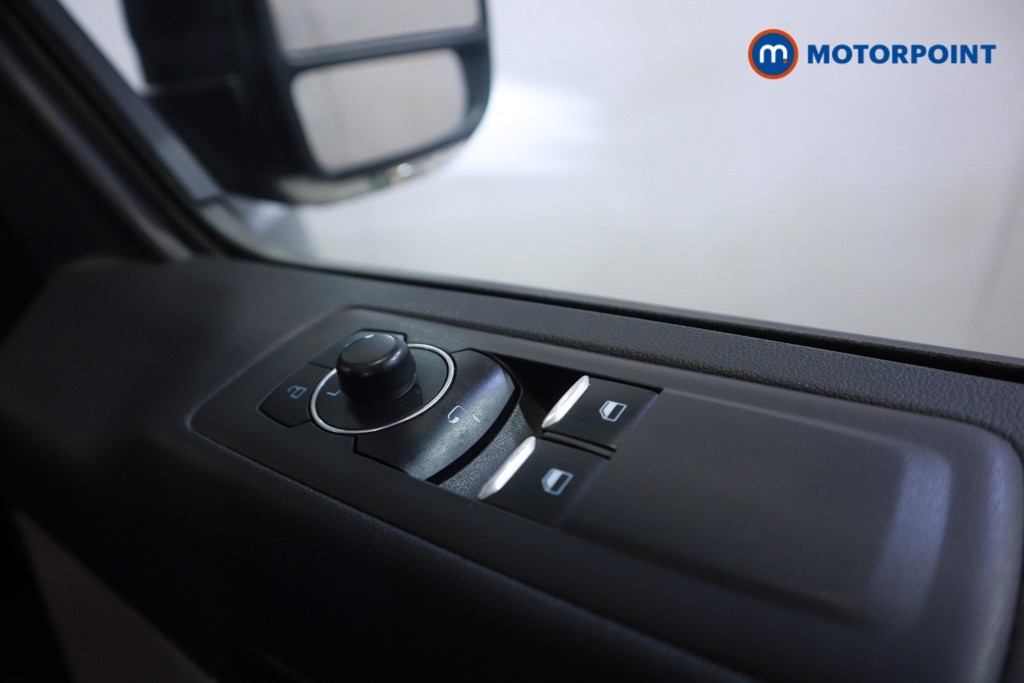 Ford Transit Custom Limited Manual Diesel Panel Van - Stock Number (1613951) - 3rd supplementary image