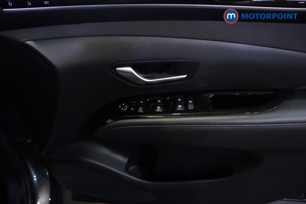 Hyundai Tucson Ultimate Manual Petrol SUV - Stock Number (1614920) - 9th supplementary image