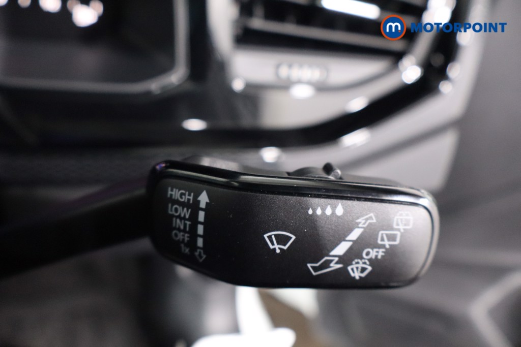 Volkswagen Polo Life Manual Petrol Hatchback - Stock Number (1615215) - 15th supplementary image