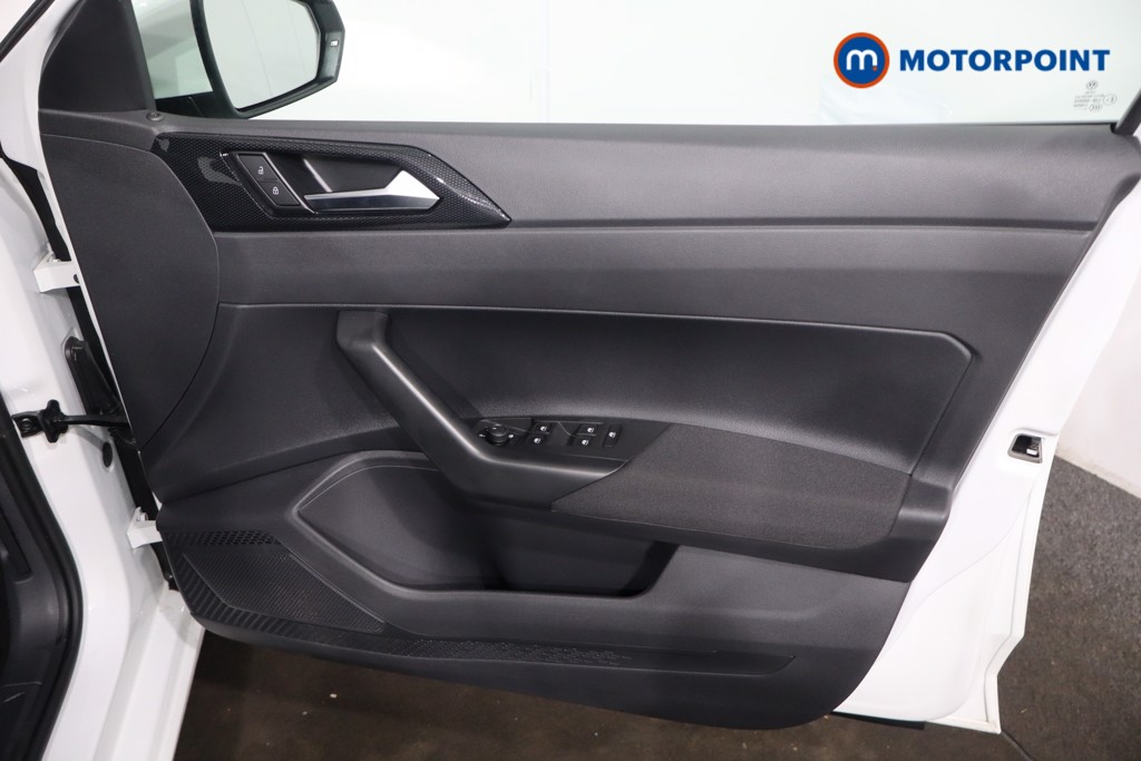 Volkswagen Polo Life Manual Petrol Hatchback - Stock Number (1615215) - 24th supplementary image