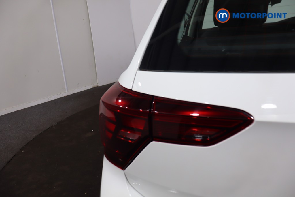 Volkswagen Polo Life Manual Petrol Hatchback - Stock Number (1615215) - 35th supplementary image