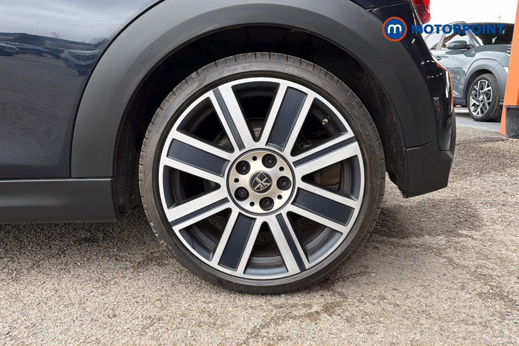 Mini Hatchback Cooper Exclusive Manual Petrol Hatchback - Stock Number (1615618) - 48th supplementary image