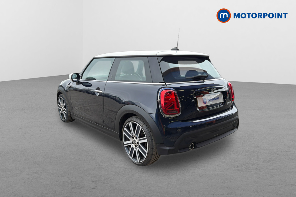 Mini Hatchback Cooper Exclusive Manual Petrol Hatchback - Stock Number (1615618) - Passenger side rear corner