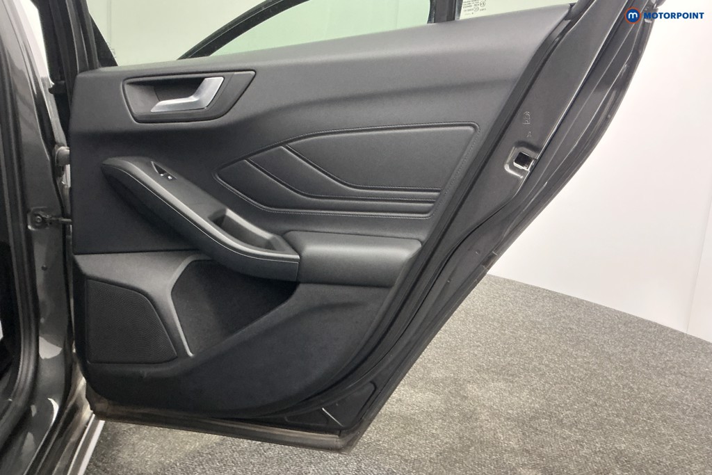 Ford Focus St-Line X Manual Petrol Hatchback - Stock Number (1616088) - 29th supplementary image
