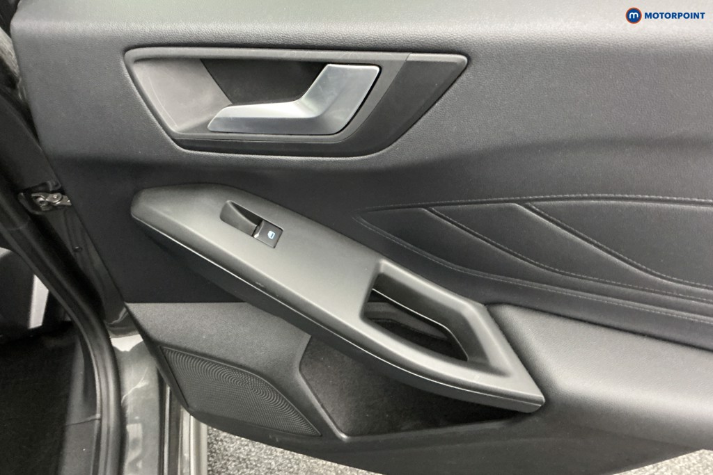 Ford Focus St-Line X Manual Petrol Hatchback - Stock Number (1616088) - 30th supplementary image