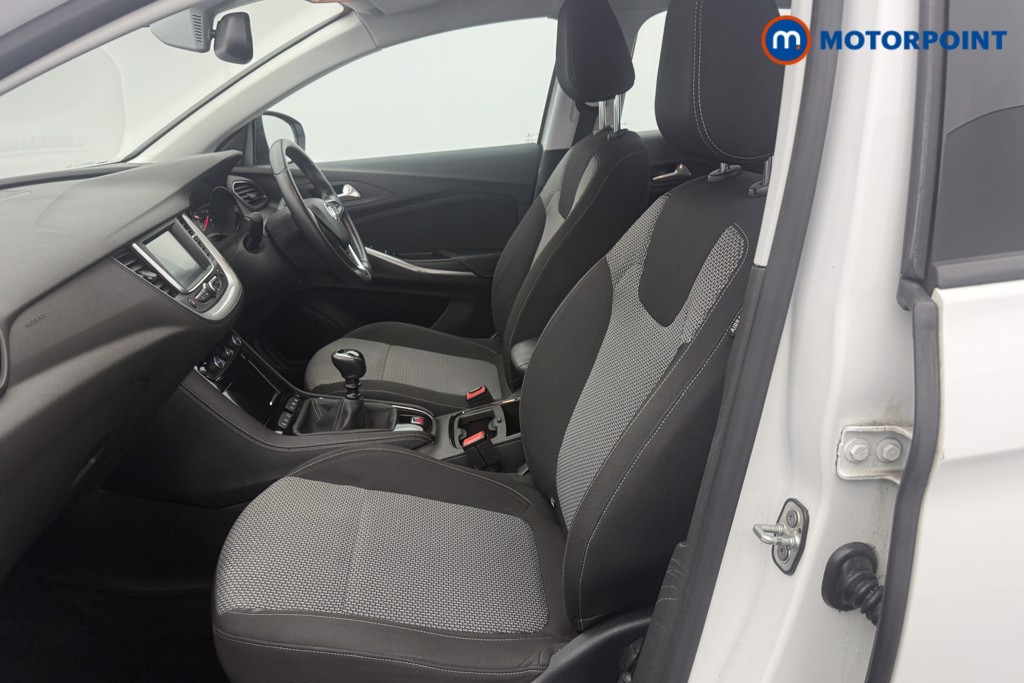 Vauxhall Grandland X SE Manual Petrol SUV - Stock Number (1616102) - 10th supplementary image