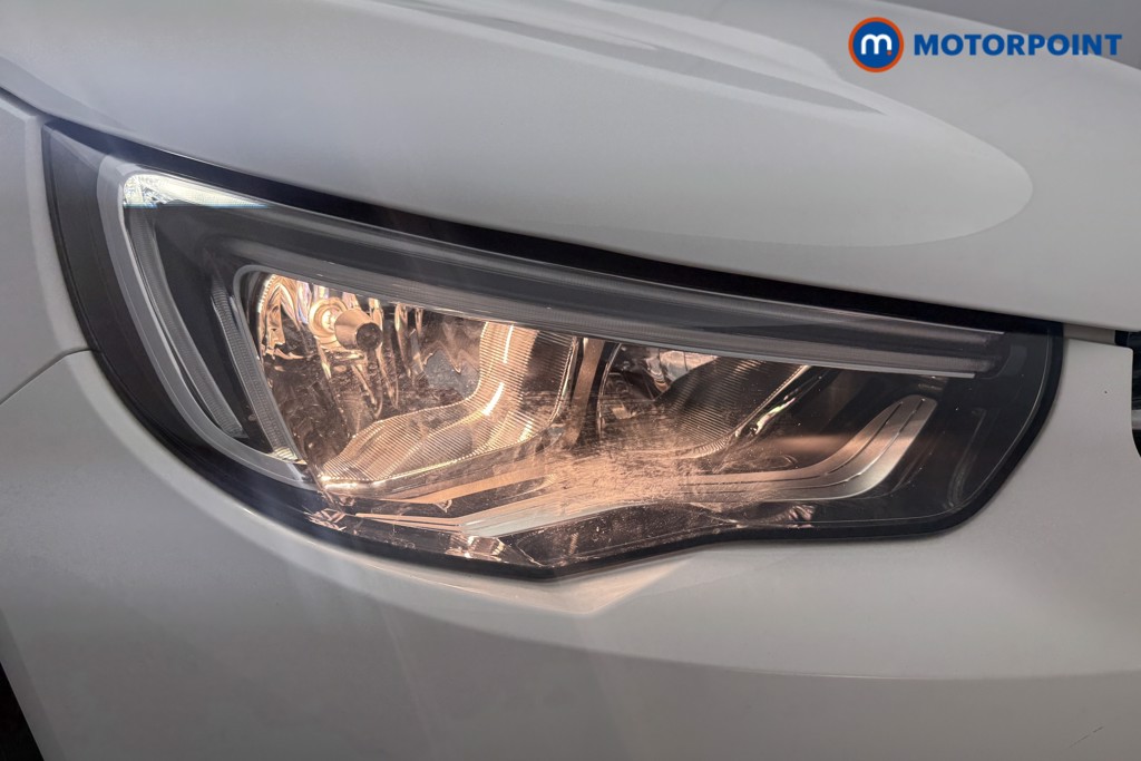 Vauxhall Grandland X SE Manual Petrol SUV - Stock Number (1616102) - 13th supplementary image